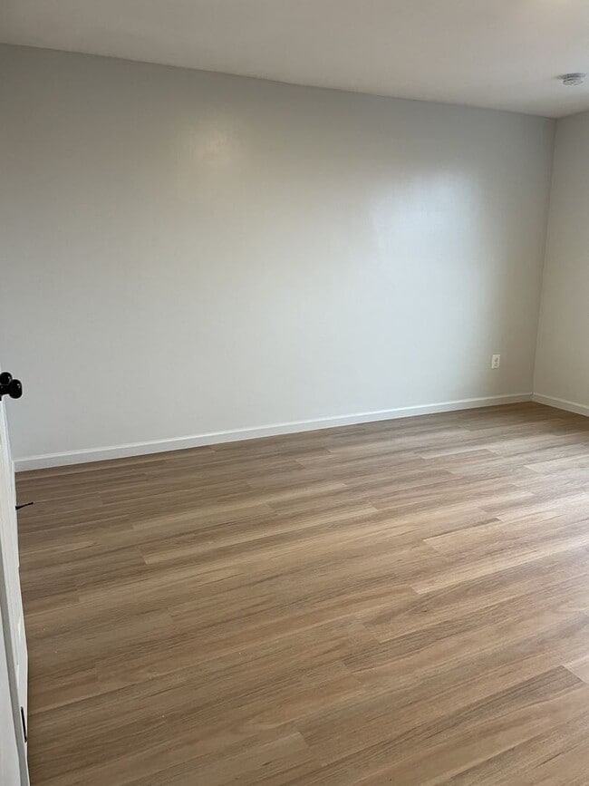 Photo - SQL525 LLC - CORPORATE Unit 301