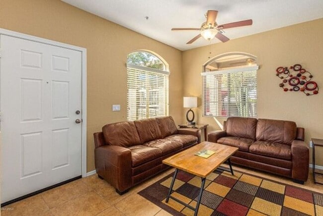 Photo - 2 Bedroom, 2.5 Bath Townhome Available NOW!