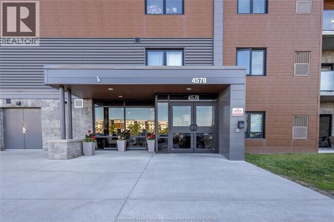 Photo - 4578 Huron Church Line Rd Unit 203