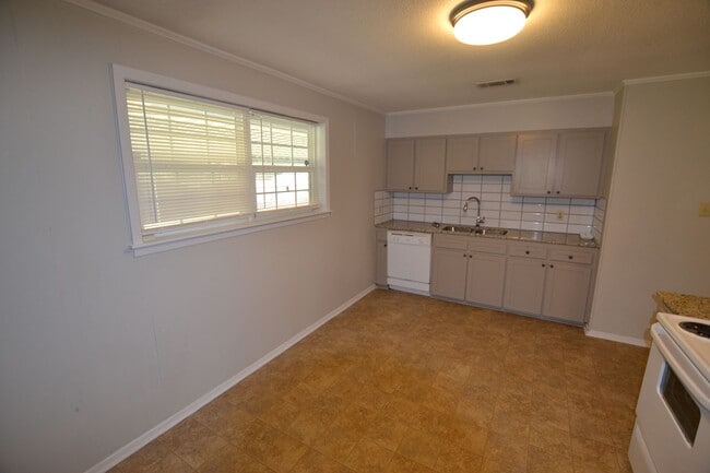 Photo - Location! Location! Newly updated, 3 bedroom, 1.5 bath home in Baker