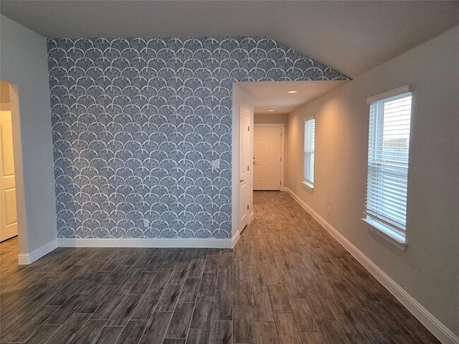 Photo - 105 Riverhill Dr
