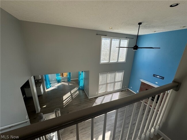 Photo - 242 Ravenshollow Dr