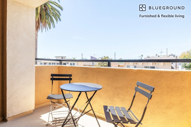 Photo - 960 N Alfred St Unidad SI FL2-ID431