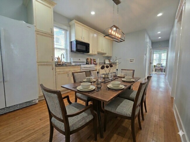 Photo - 5434 W Drummond Pl