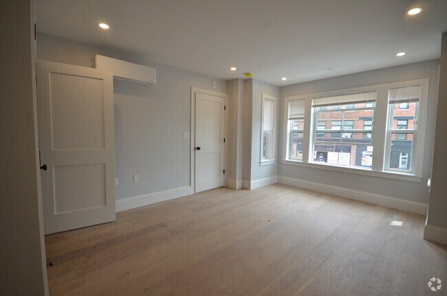 Building Photo - 435 Market St Rental