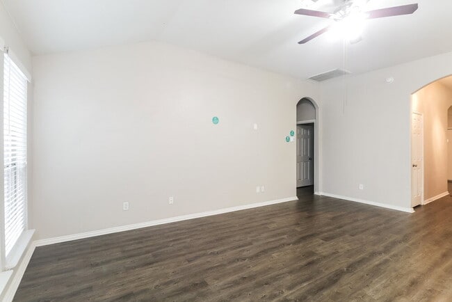 Photo - 9308 Cynthia Ct