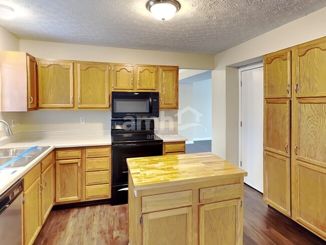 Photo - 3516 High Creek Dr