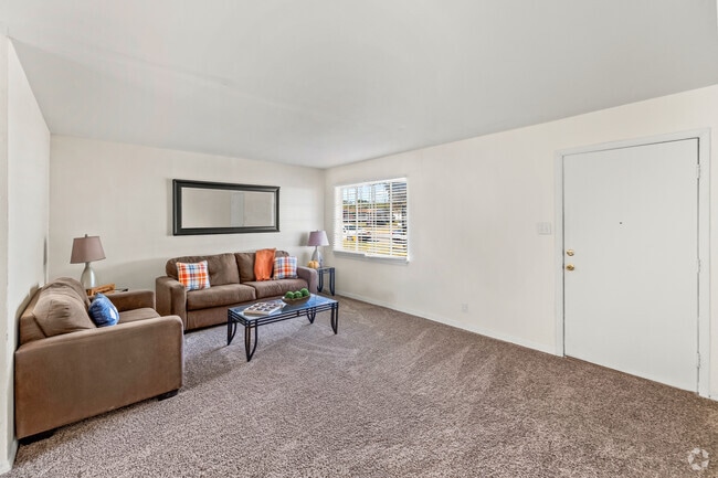 2 habitaciones, 1 baño, 911 pies cuadrados, sala de estar - Country Club Estates