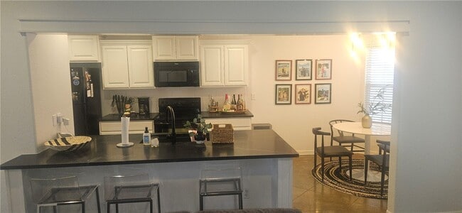 Photo - 1290 N Sang Ave