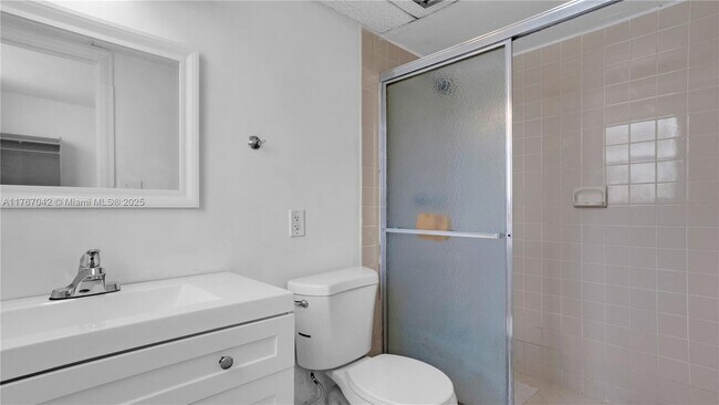 Photo - 2860 Somerset Dr Condo Unit 110K