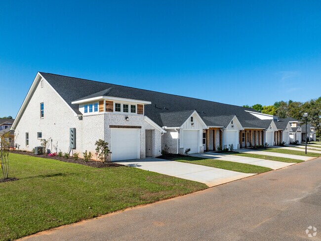 Primary Front - Cottages at Wyld Palms