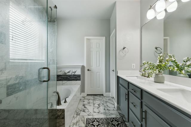 Photo - 3833 Denridge Ln