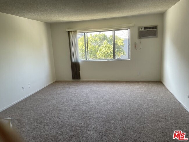 Photo - 9204 Whitworth Dr Unidad 5