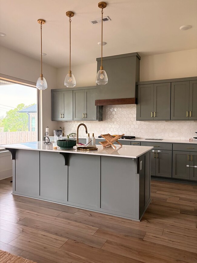 Photo - Spacious 5-Bedroom House in Cave Springs, AR