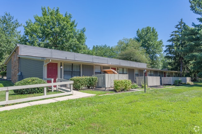 Photo - Forsythia Court