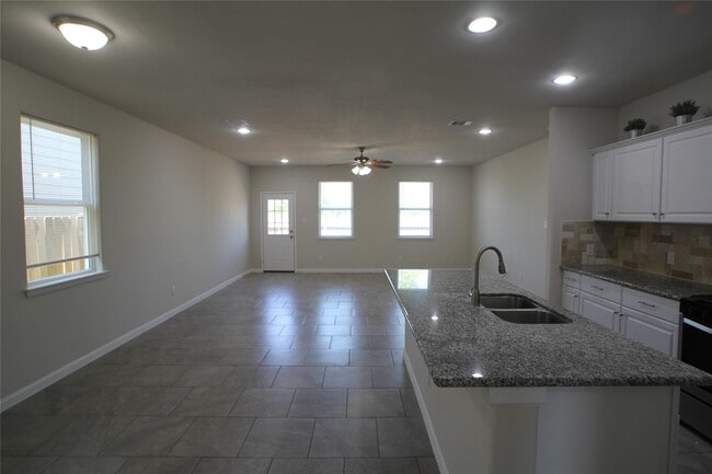 Photo - 13911 Aldaco Dr