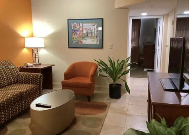 Building Photo - 16690 Blatt Blvd Unit B