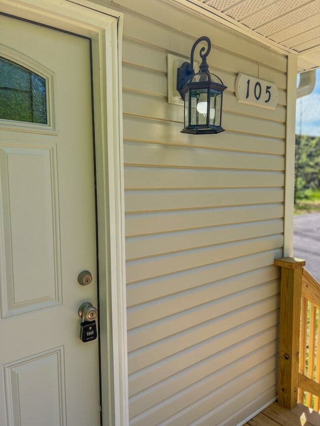 Photo - Renovated Home Off Madison Street – Pet Friendly!