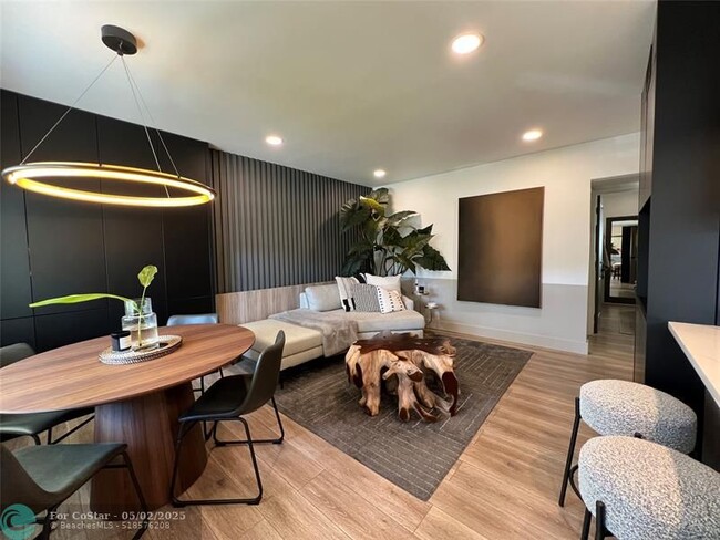 Building Photo - 2660 NE 8th Ave Unit 108 Rental