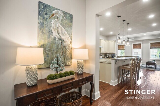 Photo - 700 Bay St Unit 207