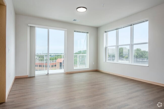 1 habitación, 1 baño, 744 pies cuadrados, sala de estar