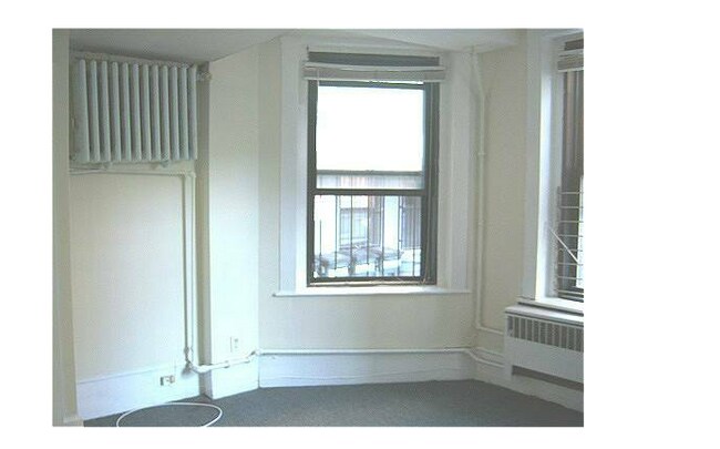 Photo - 471 Commonwealth Ave