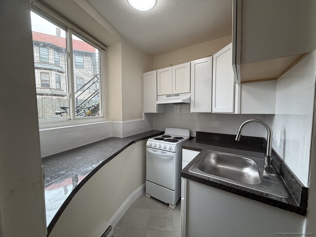 Photo - 22 Armington St Unit 25