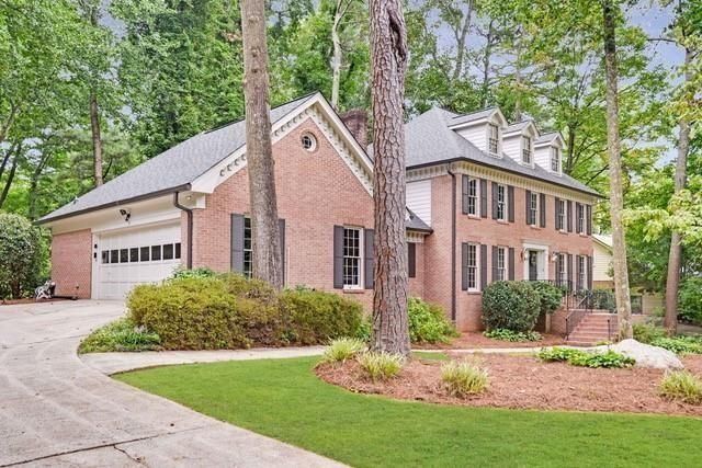 Photo - 2853 Northbrook Dr