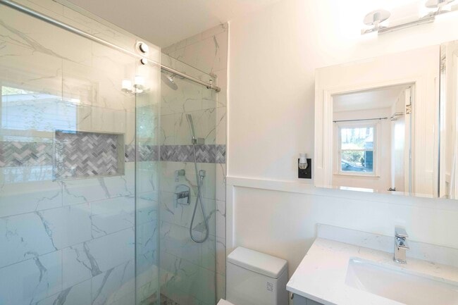 Photo - 161 Blades St