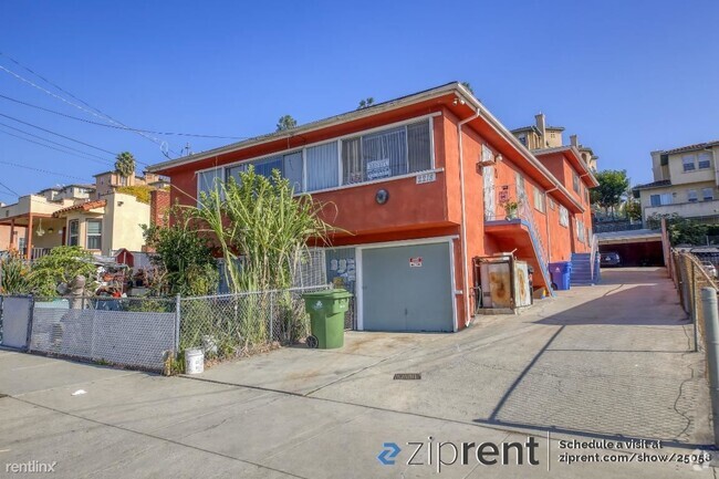 Building Photo - 2 br, 1 bath Triplex - 2218 Lincoln Park A... Rental