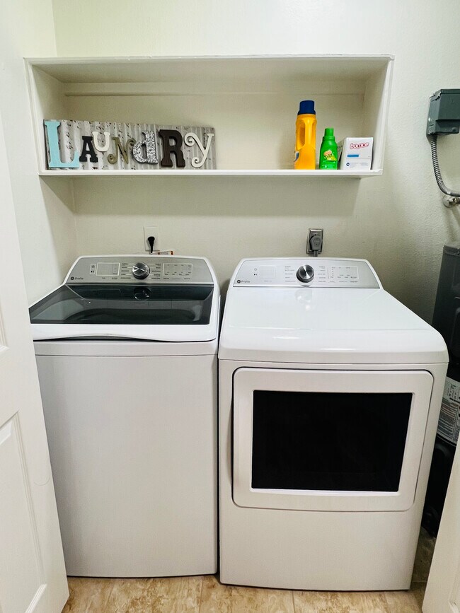 2 Bed Laundry - Parkside Living