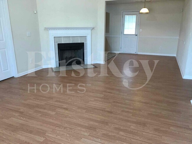 Photo - 420 Underwood Ct