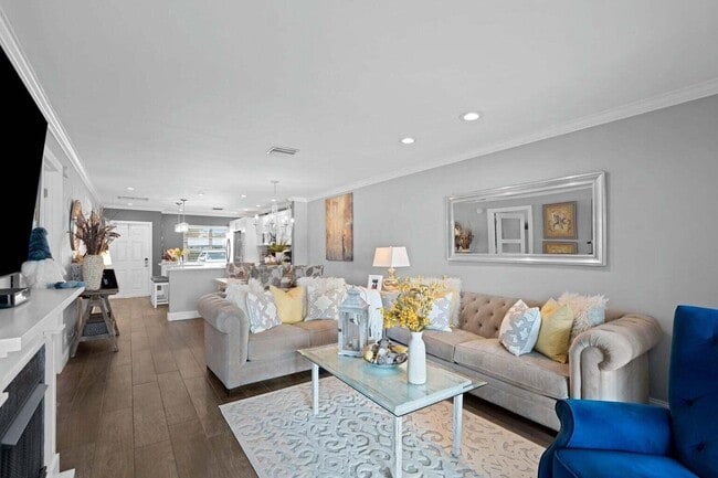 Photo - 5400 Poppy Pl Unidad B