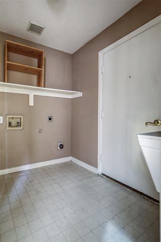 Photo - 5717 Belle Chasse Ln