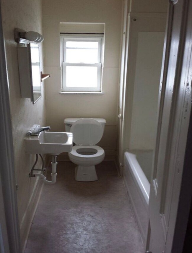 Photo - 1603 Arlington Ave Unit 4