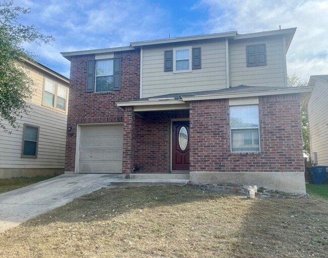 Building Photo - Large 3/2.5 ~ Conveniently located to JBSA Lackland and JBSA Kelly Field Annex ~ Move in Ready!