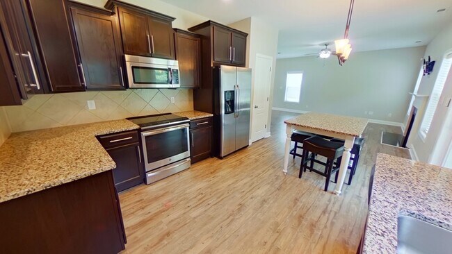 Photo - 169 Eclipse Ct