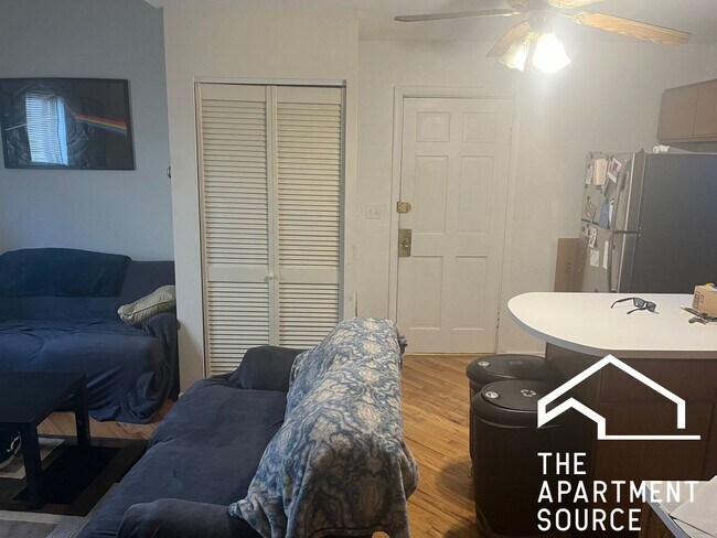 Photo - 3037 N Southport Ave Unit 2R