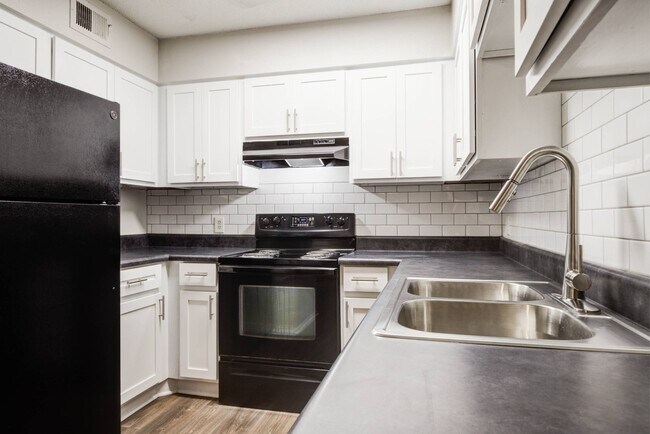 Photo - Chimneys of Greenville