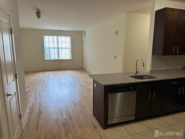 Photo - 88 Roosevelt Ave Unidad 227