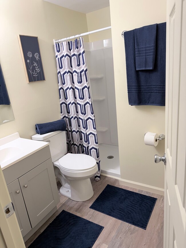 Photo - 128 Zeb St