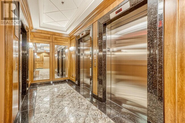 Photo - 195 Besserer St Unité 804