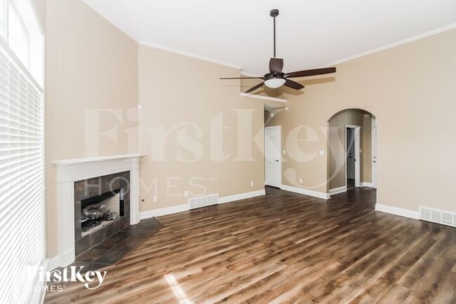 Photo - 8233 Sawyer Mill Cove