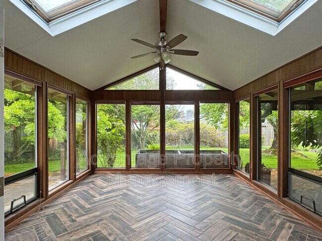 Photo - 2350 NW Green Cir