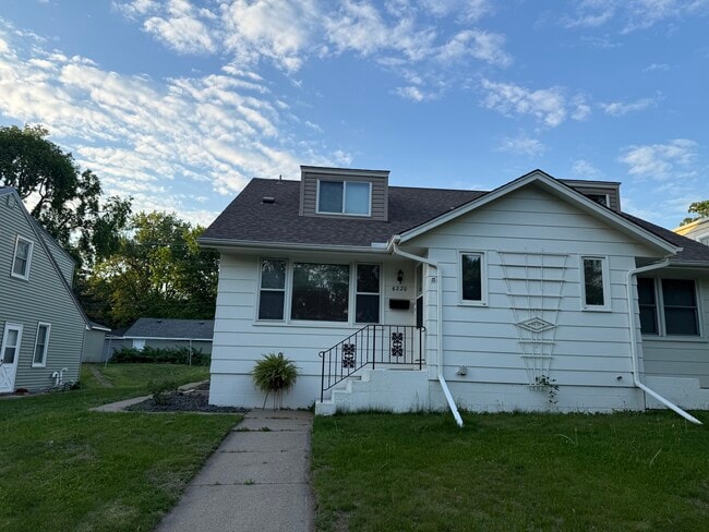 Photo - 6220 Goodrich Ave House