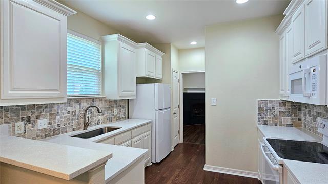 Photo - 674 E Fulton St