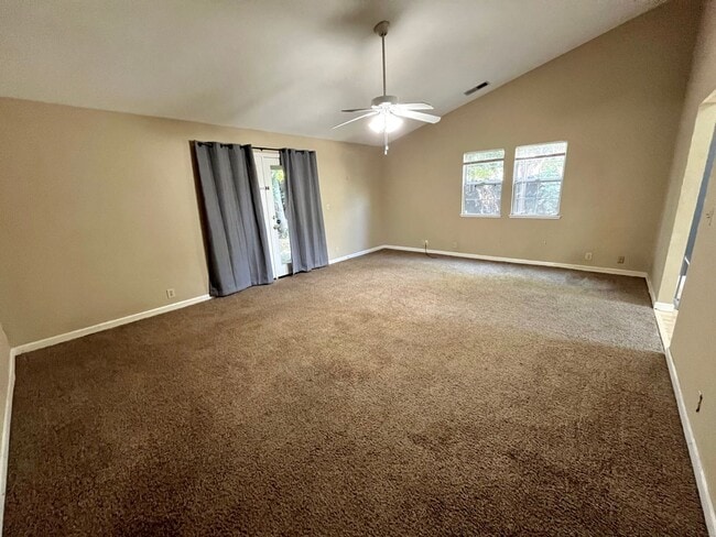 Photo - Beautiful 3 bedroom home in great location!