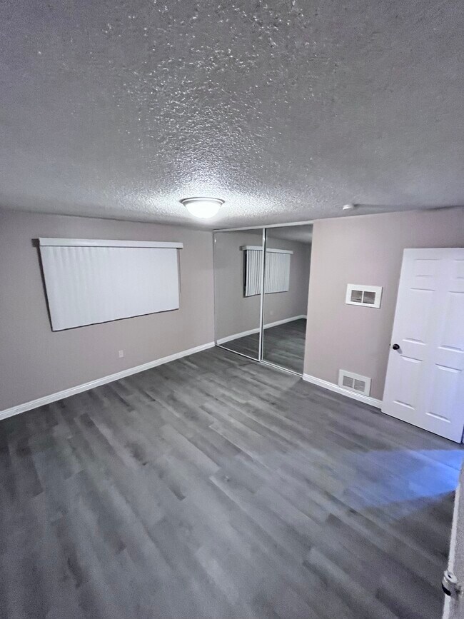 Photo - 385 Vernon Dr Unit #A