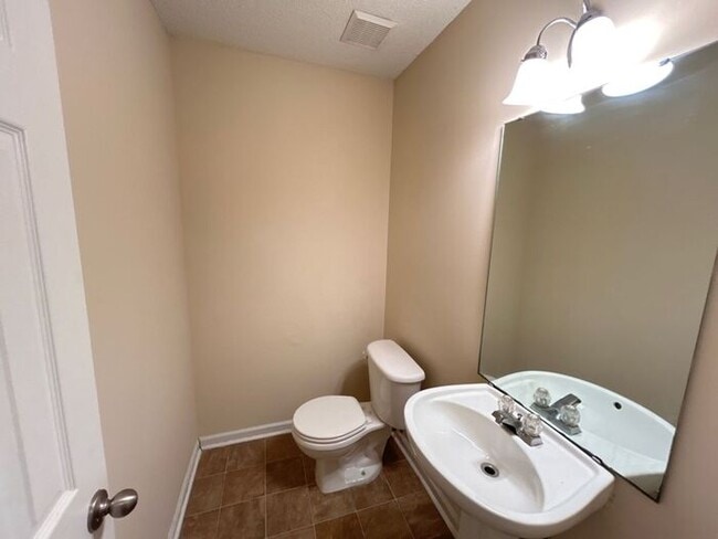 Photo - 5 Elders Pond Ct