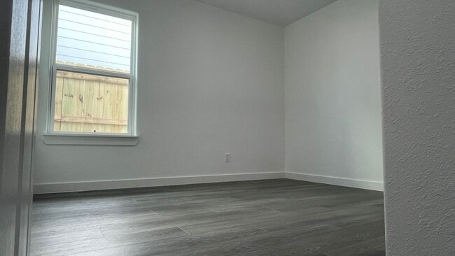 Photo - ? Elegant 3-Bed Houston Home with Driveway ?